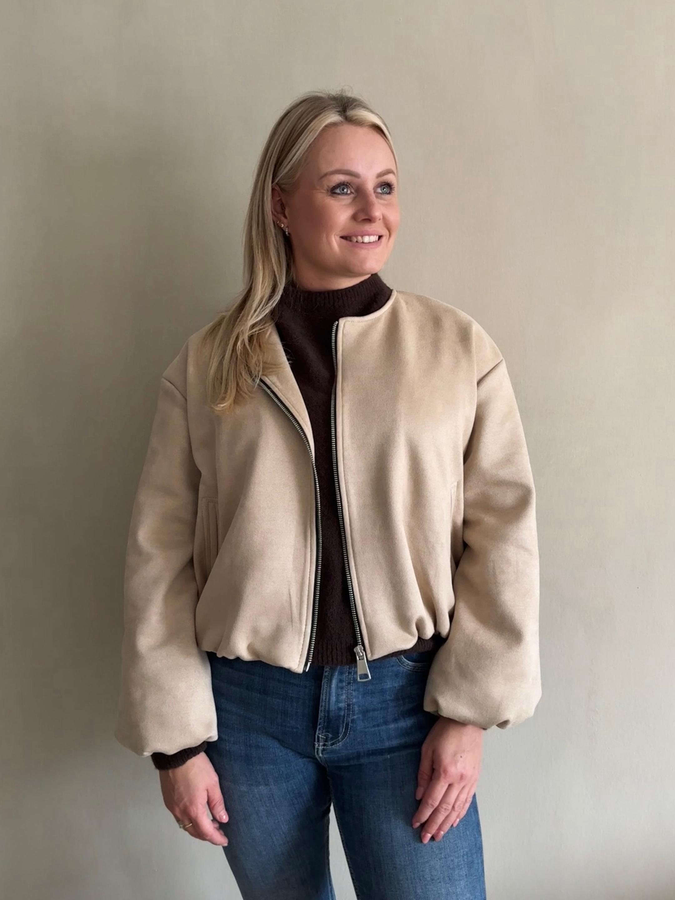 Suéde look jas Nina